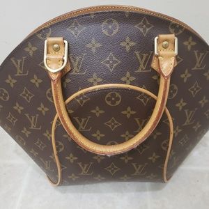 100% Authentic Louis Vuitton temp price reduce